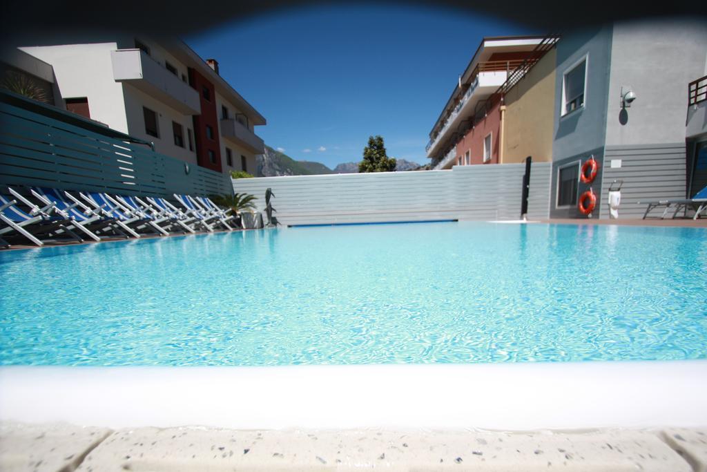 Hotel Miorelli Torbole Sul Garda Esterno foto